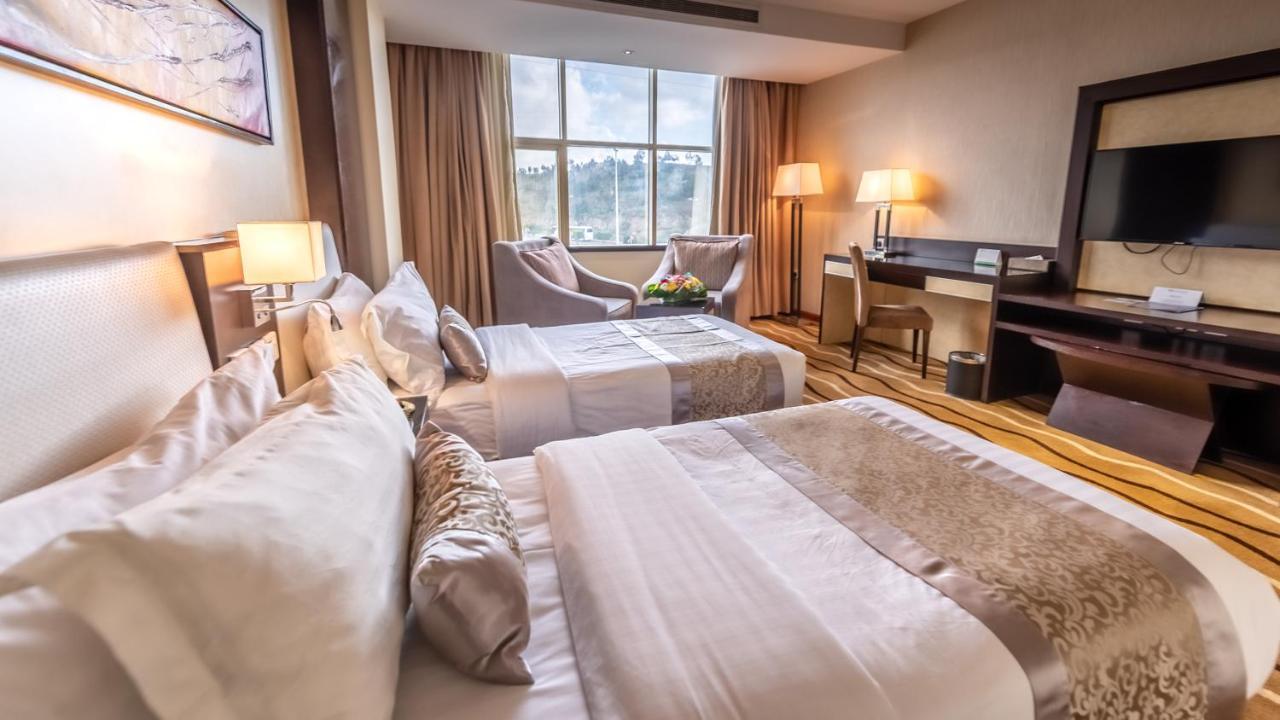 National Park Hotel バルジュラシ エクステリア 写真